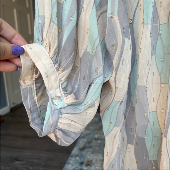 Lovestitch Hi-Lo Pastel Colored Blouse - Picture 7 of 15